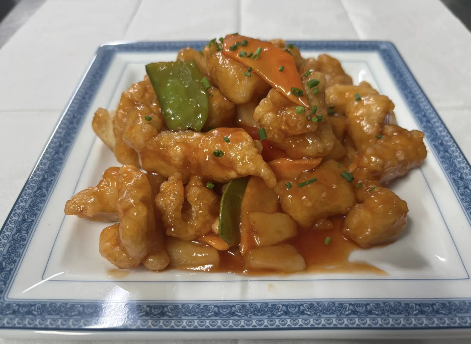 Poulet sauce aigre-douce avec légumes